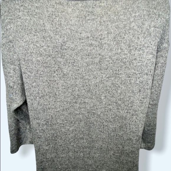 Stranded Juniors “Steal My Heart” Striped Knit Sweater L White Black Gray 3/4 - Picture 9 of 11